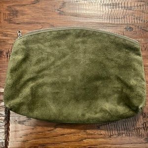BAGGU Suede Clutch